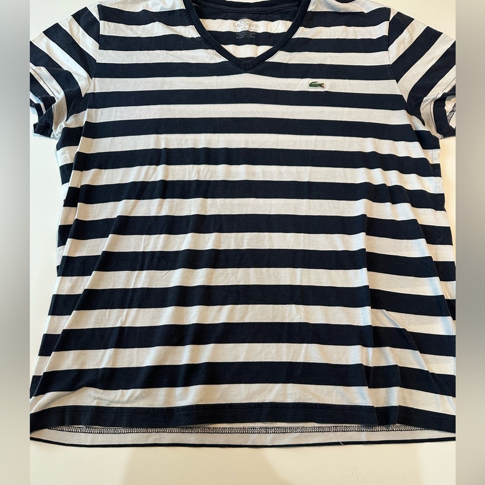 Men’s Lacoste, V-neck T-shirt - Picture 7 of 9